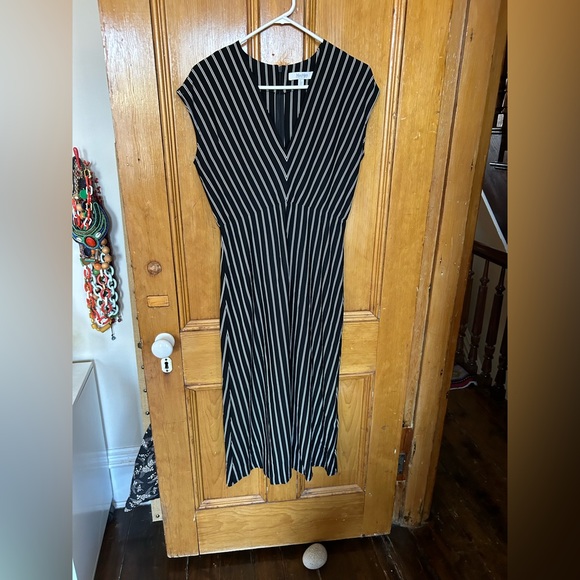 Max Mara Vada Black Striped Jersey V-neck  Cap-sleeve Waisted Midi Dress - Picture 5 of 8